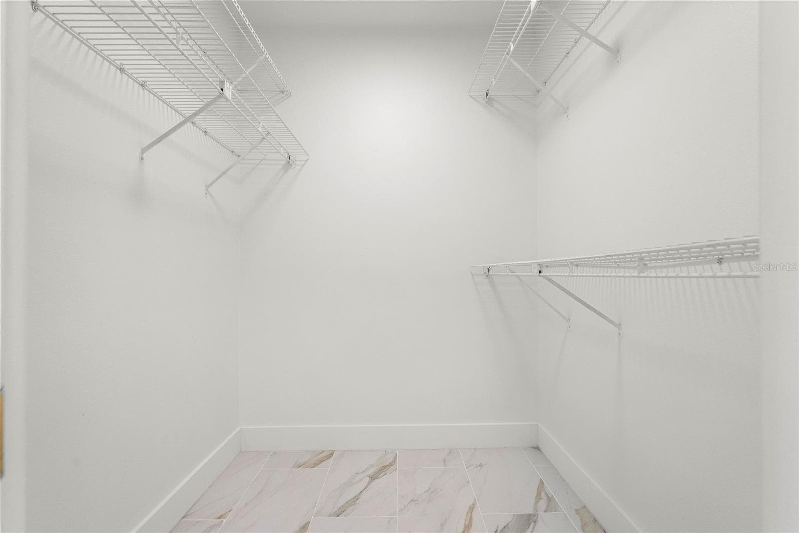 Single Family Residence at 17919 CLEAR LAKE DR, LUTZ, photo 35 of 62