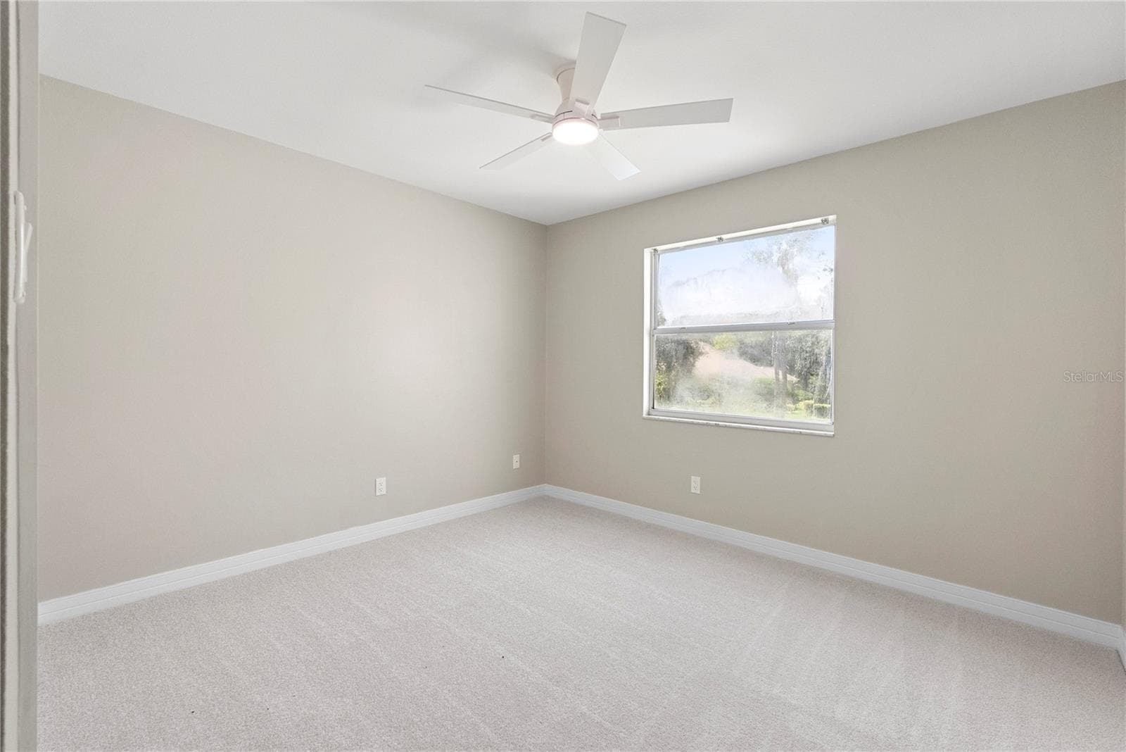 Single Family Residence at 17919 CLEAR LAKE DR, LUTZ, photo 39 of 62