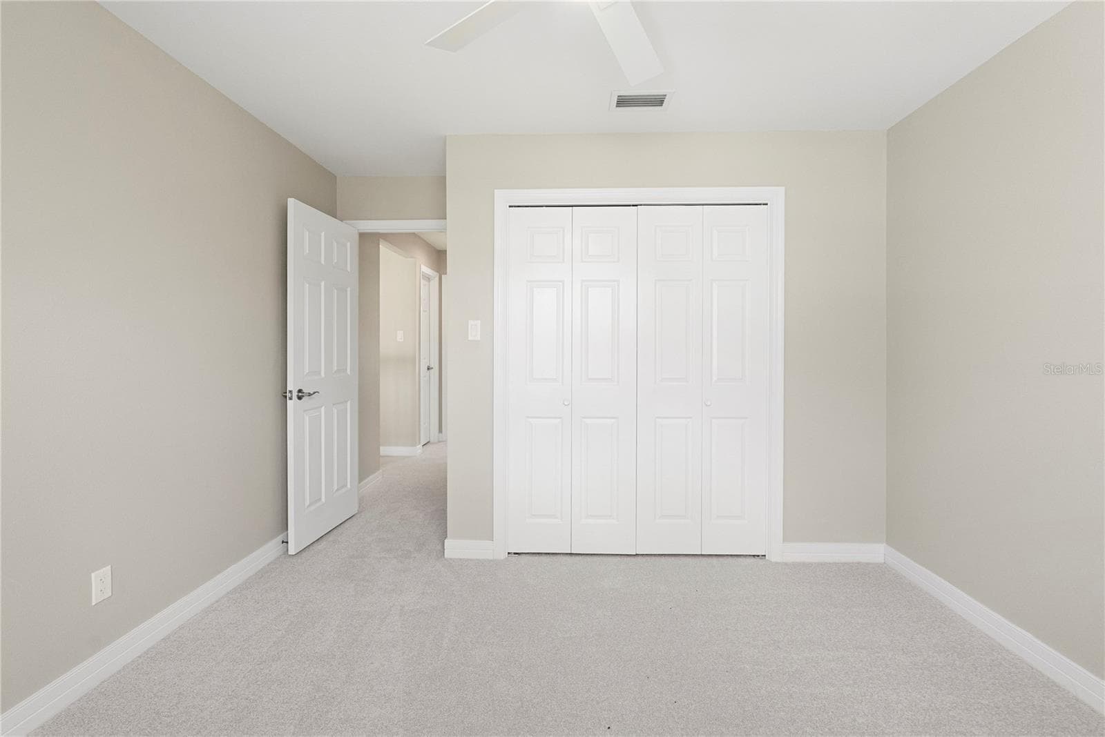 Single Family Residence at 17919 CLEAR LAKE DR, LUTZ, photo 40 of 62