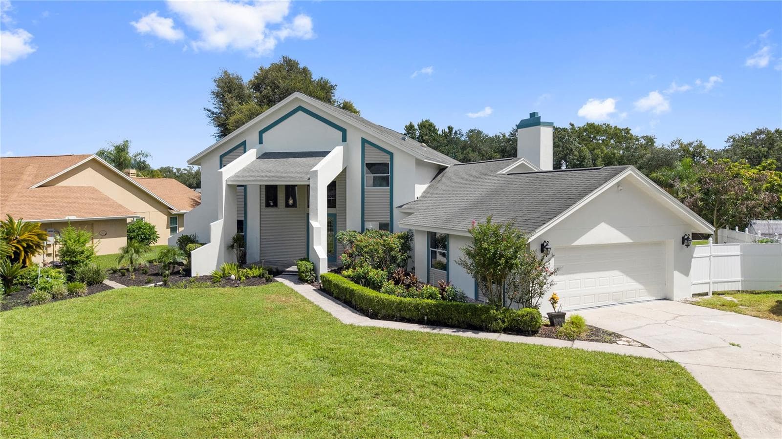 Single Family Residence at 17919 CLEAR LAKE DR, LUTZ, photo 4 of 62