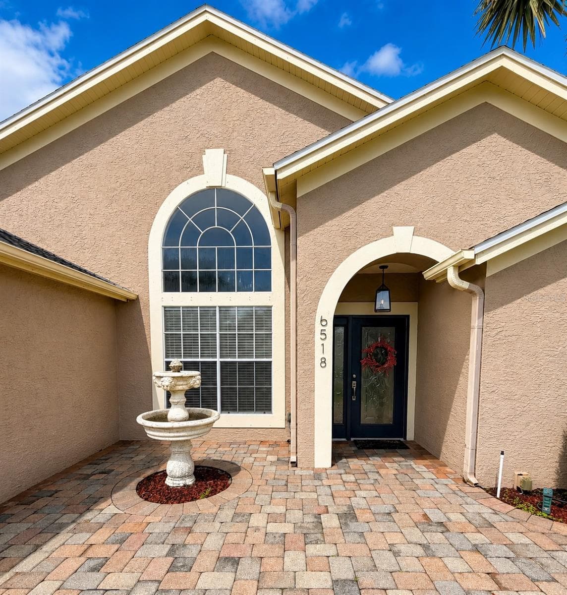 Single Family Residence at 6518 APPALOOSA DR, TAMPA, photo 4 of 39