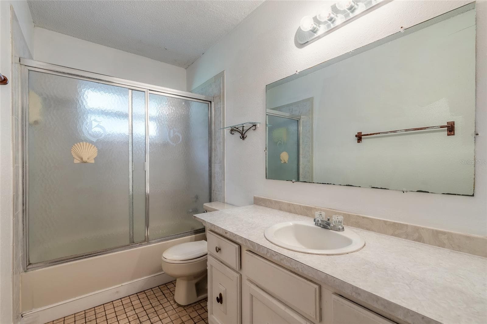 Single Family Residence at 2629 UMBRELLA TREE DR, EDGEWATER, photo 17 of 40