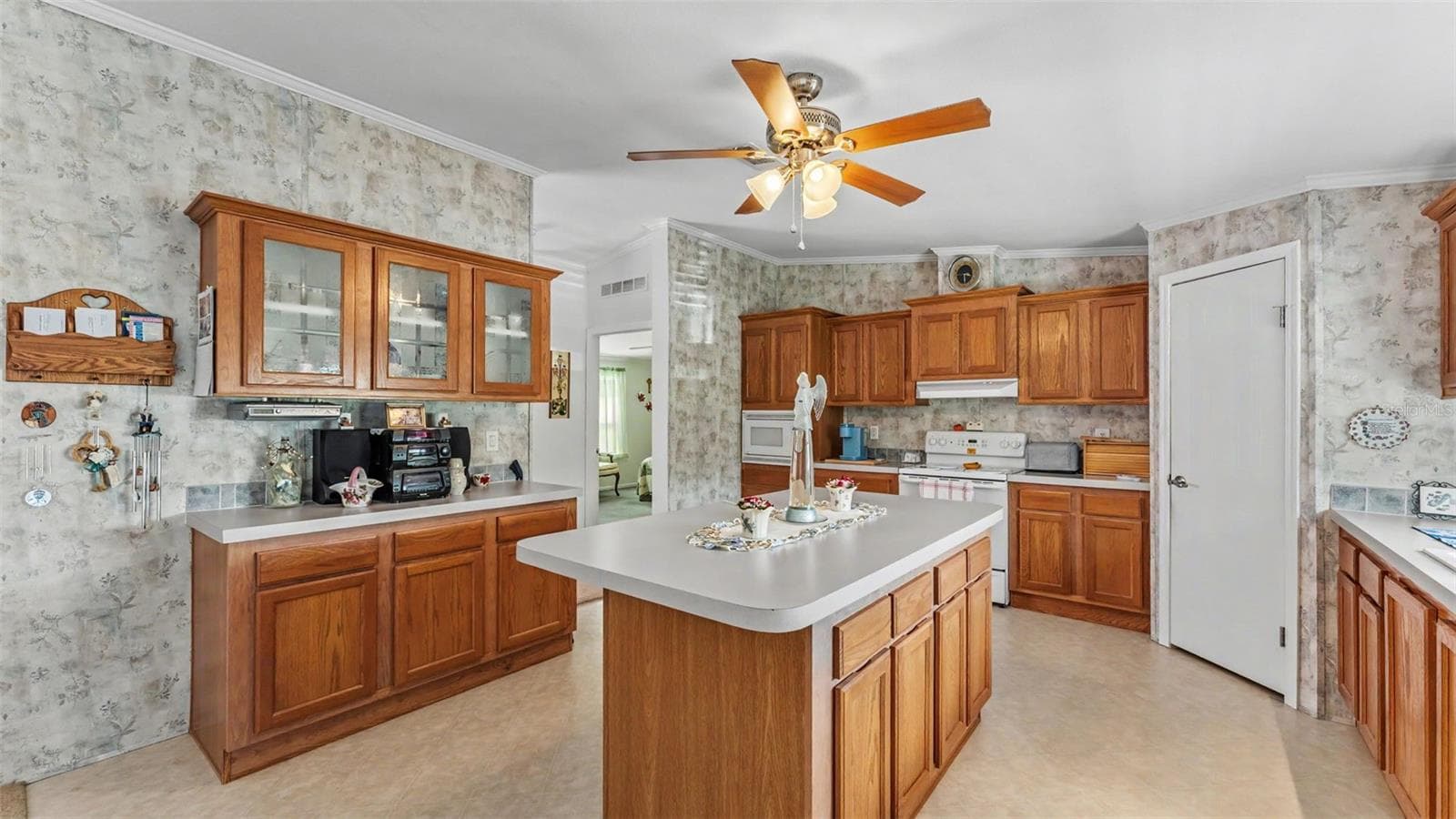 kitchen - 11457 N LINDA MARIE TER, DUNNELLON