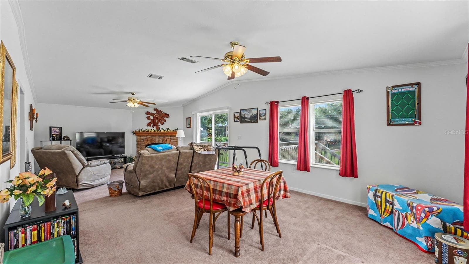 2nd family/living room - 11457 N LINDA MARIE TER, DUNNELLON