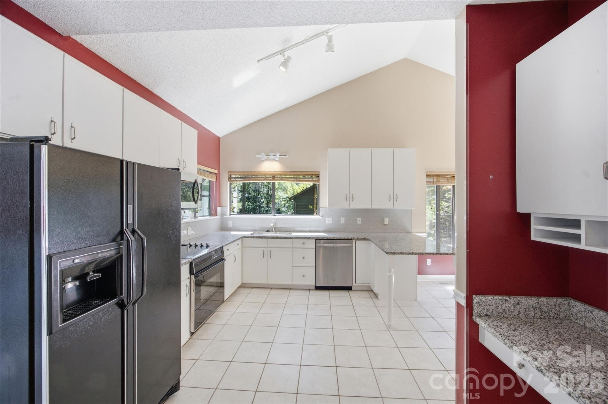 Single Family Residence at 13432 Windward Cove, Charlotte, photo 2 of 43