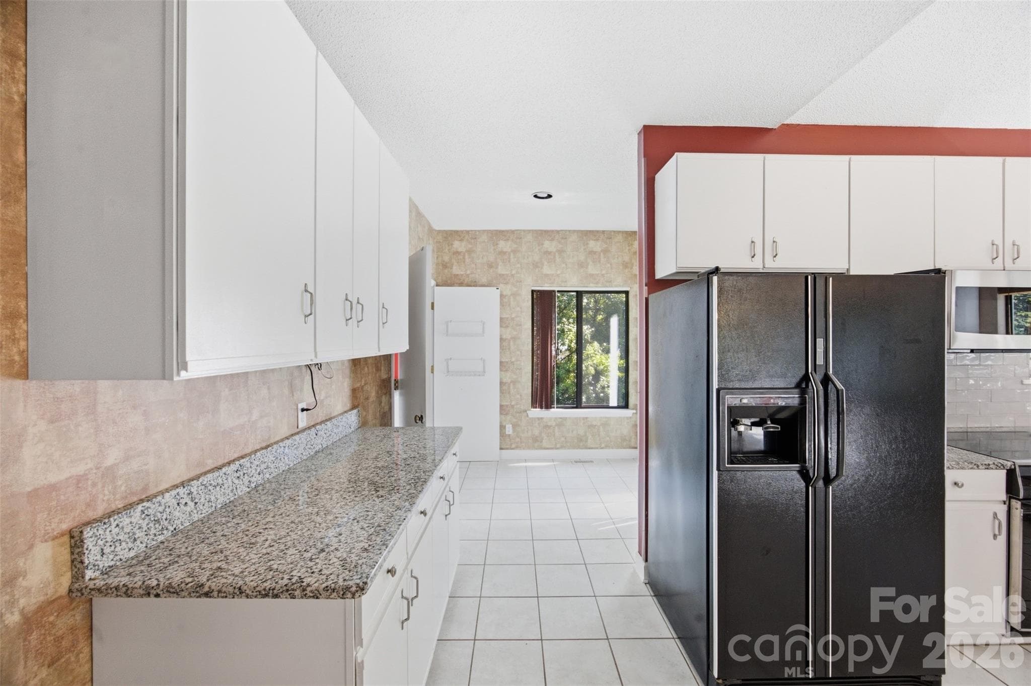 Single Family Residence at 13432 Windward Cove, Charlotte, photo 9 of 43