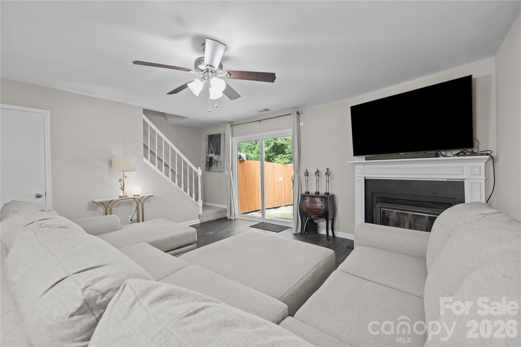 Townhouse at 8407 Rust Wood Place, Charlotte, photo 7 of 22