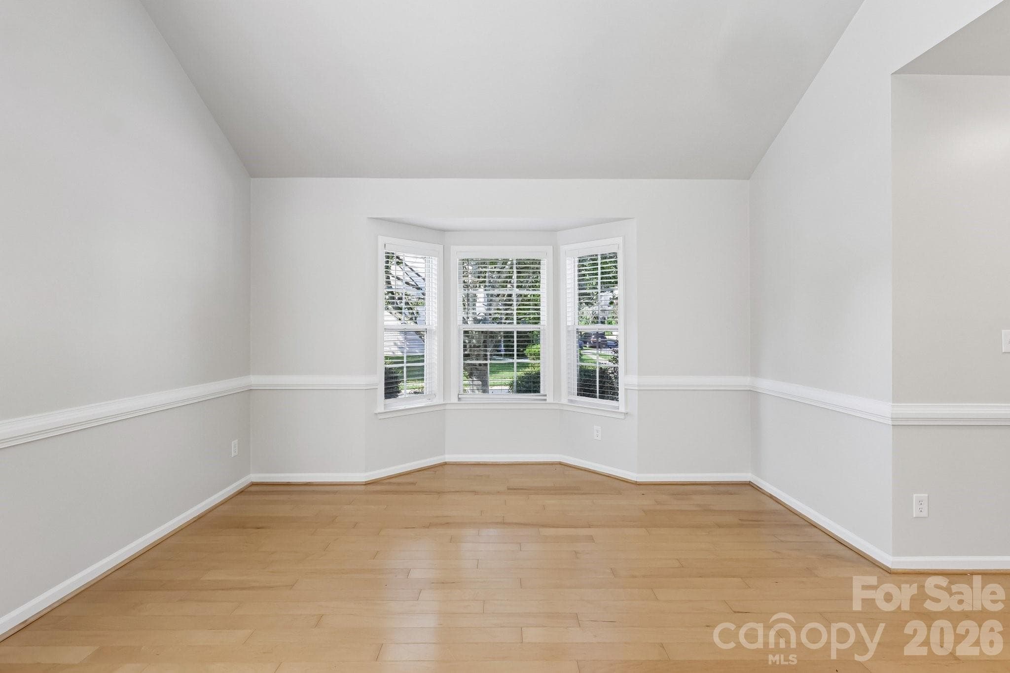 Single Family Residence at 1915 Dundalk Road, Charlotte, photo 8 of 42