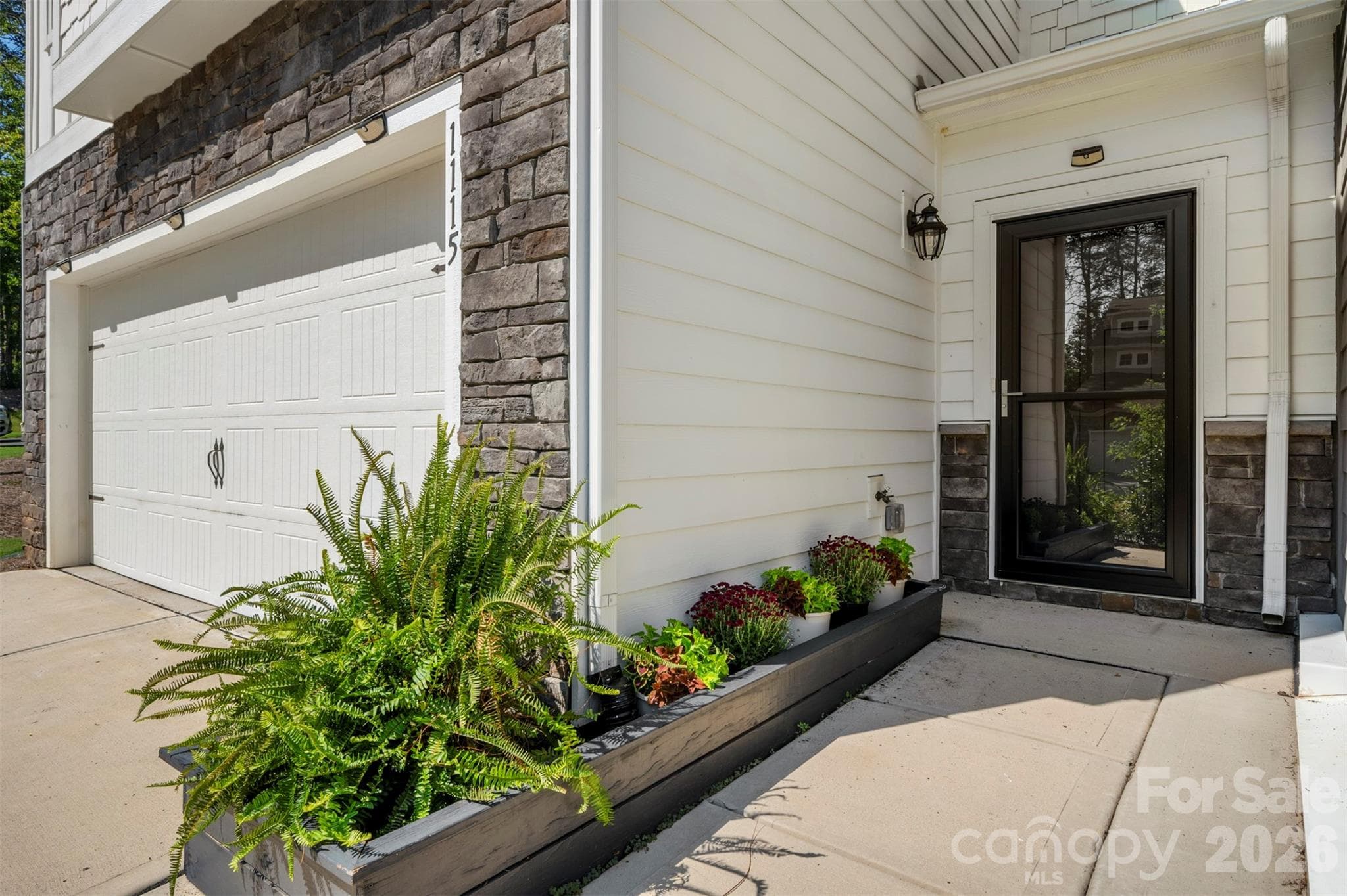 Front extrance - 1115 Streamside Lane, York