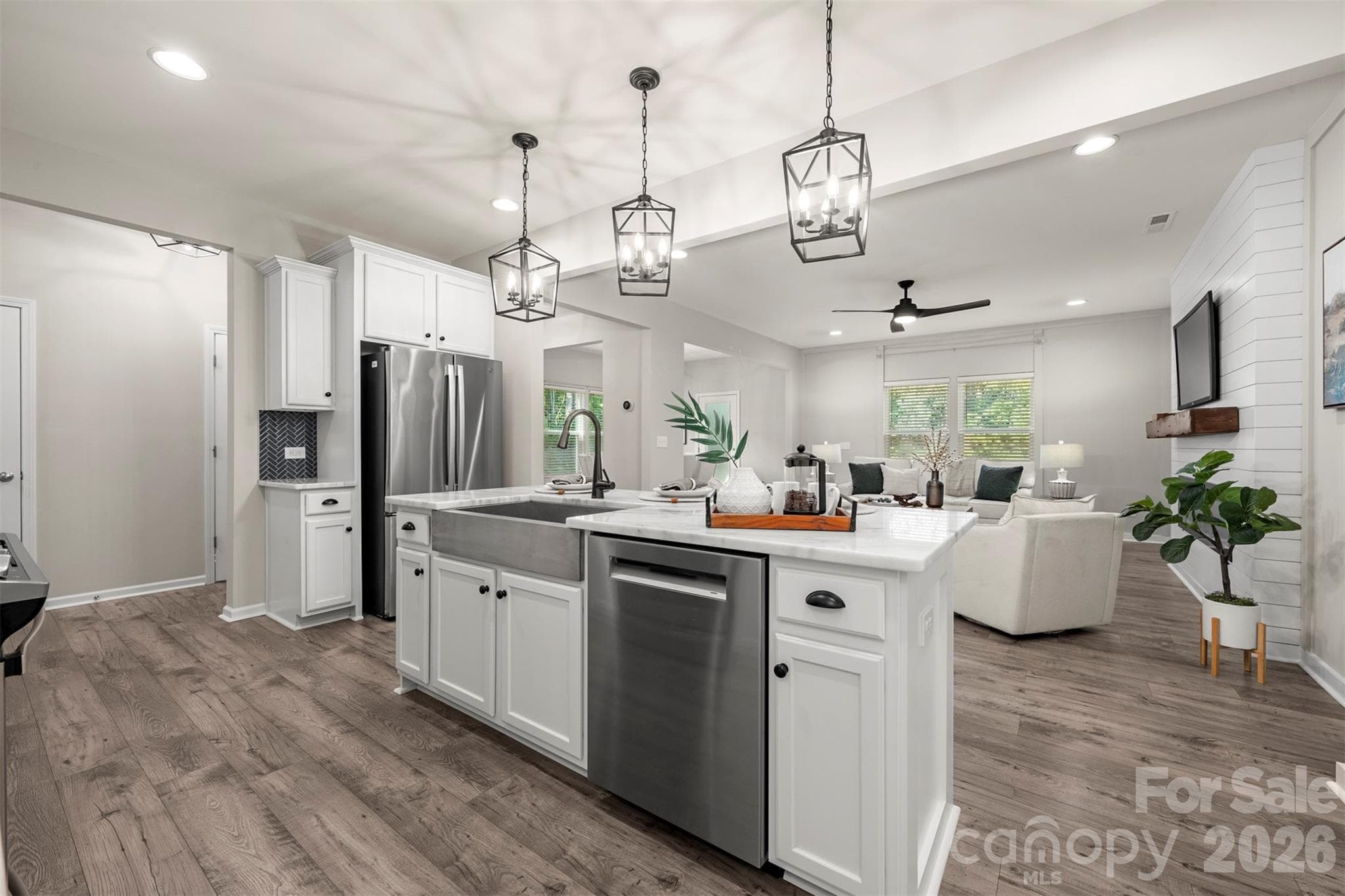 Open Kitchen - 1115 Streamside Lane, York