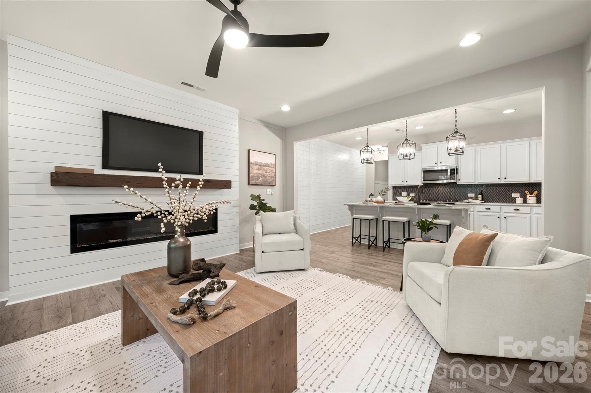 Living room - 1115 Streamside Lane, York