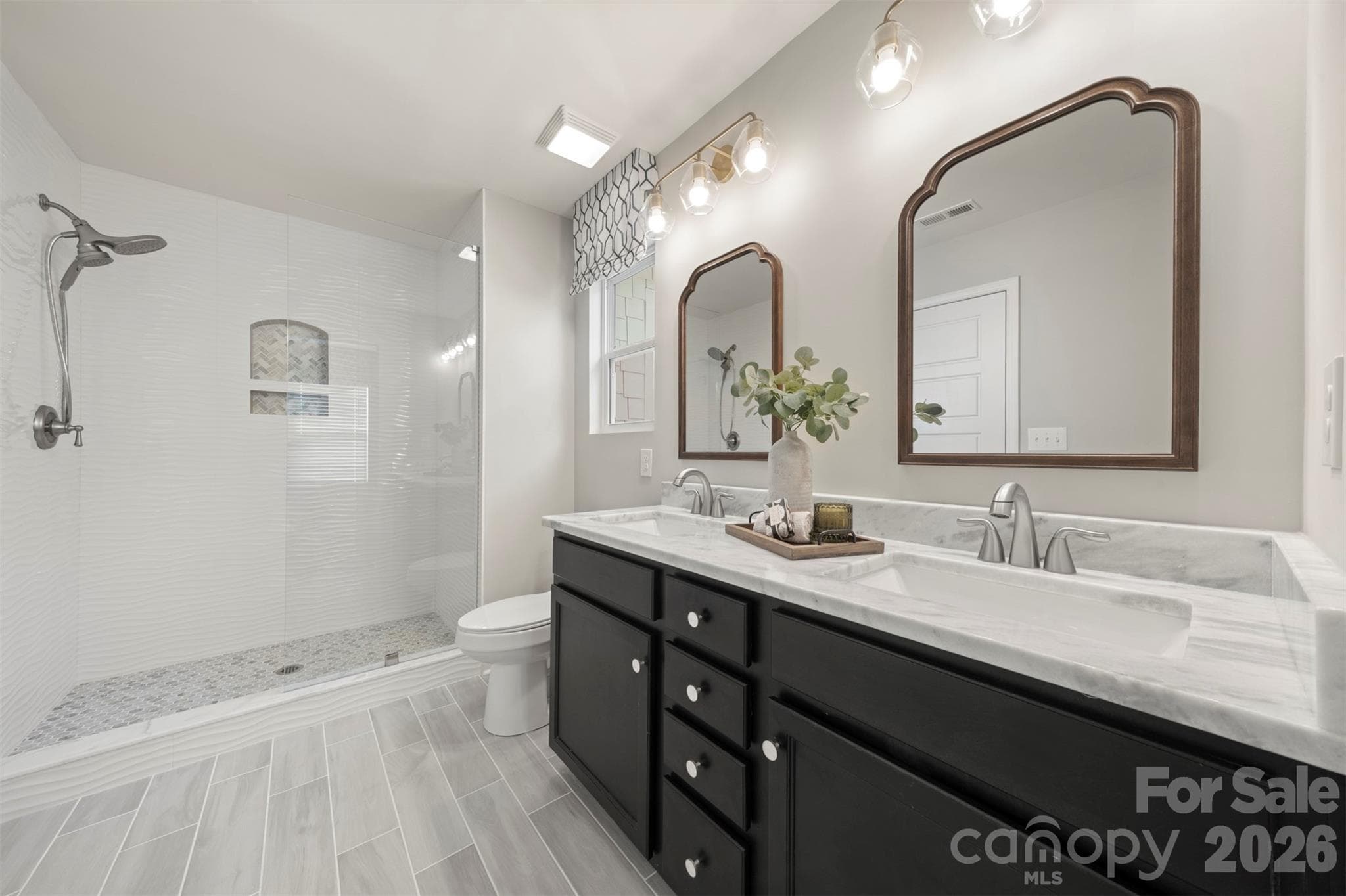 Primary Bath - 1115 Streamside Lane, York