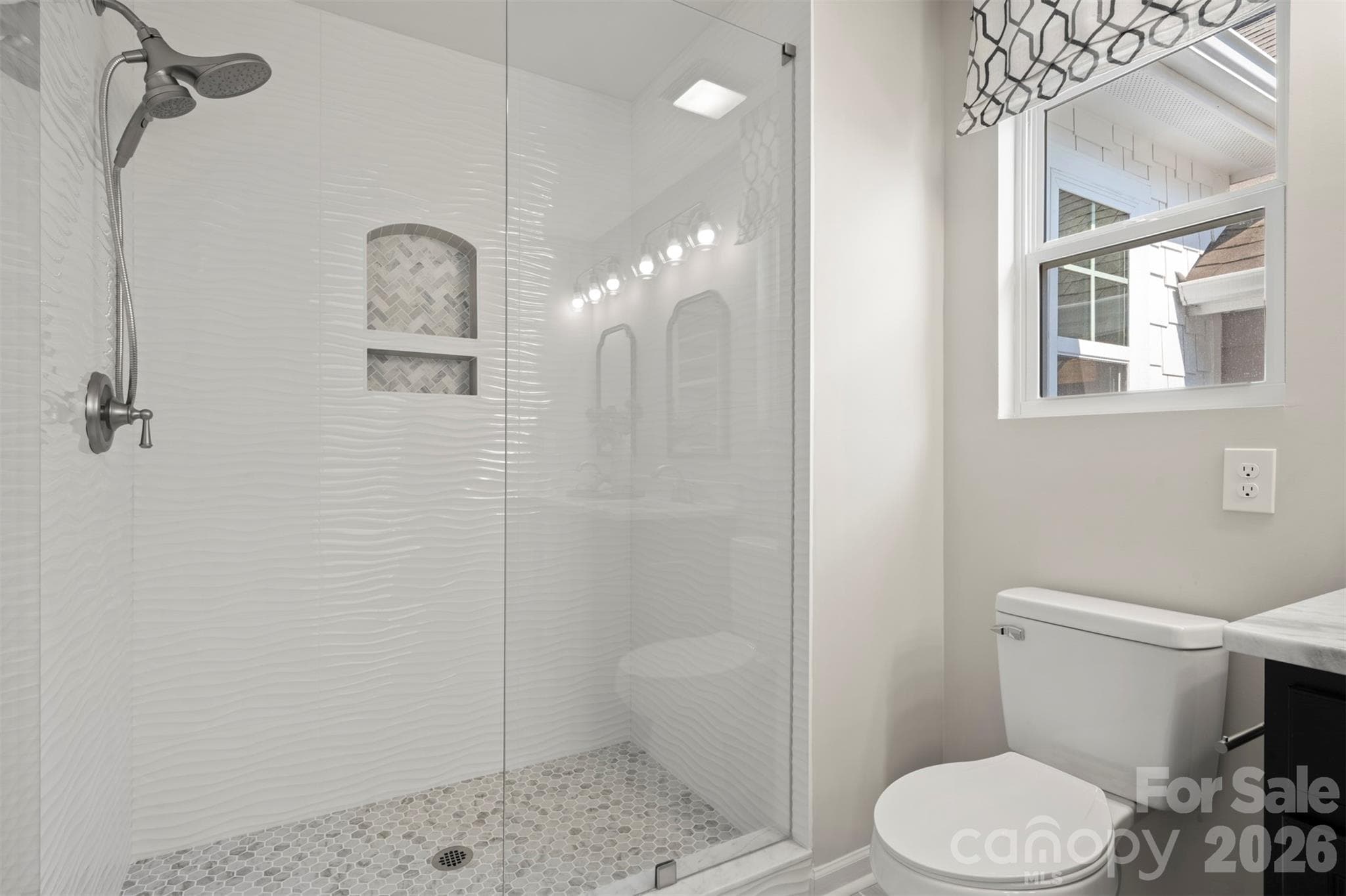 Primary Bath - 1115 Streamside Lane, York