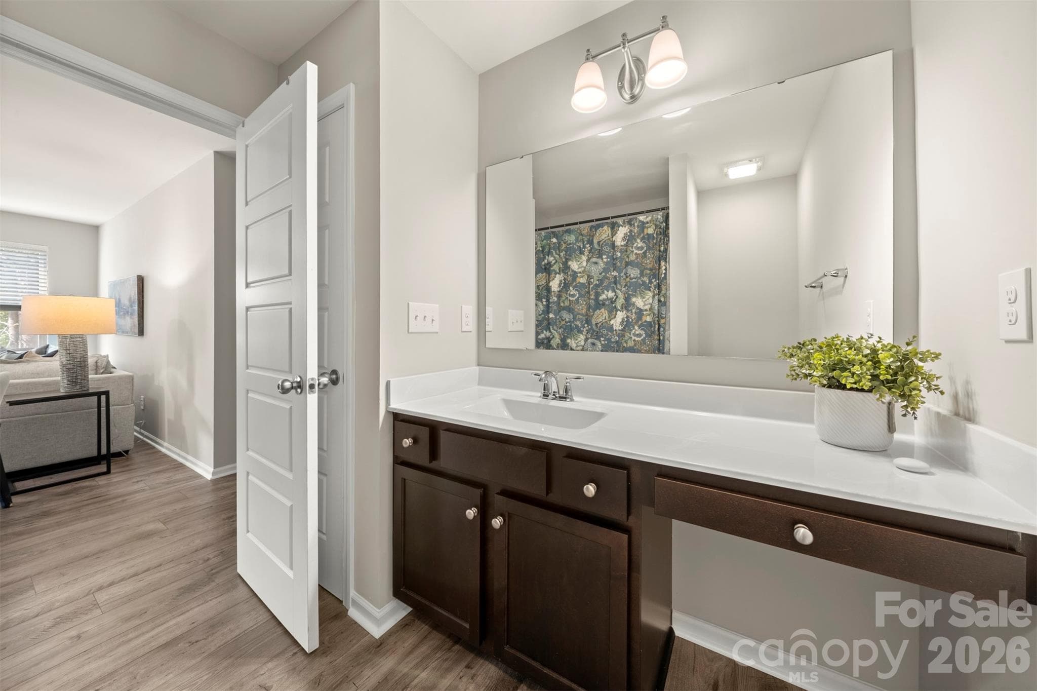 Secondary Bath - 1115 Streamside Lane, York
