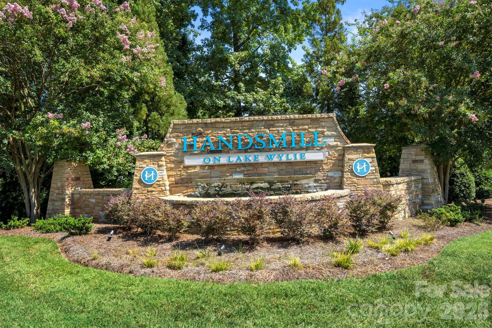 Handsmill on Lake Wylie - 1115 Streamside Lane, York