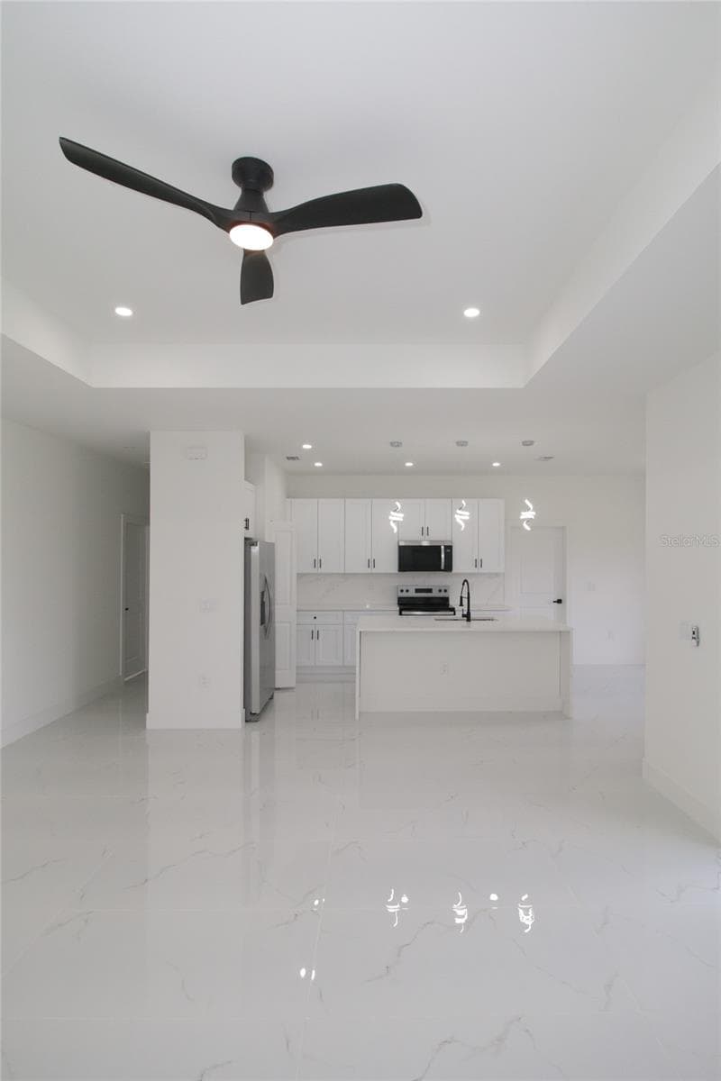 Single Family Residence at 943 COMMODORE ST, LEHIGH ACRES, photo 5 of 19