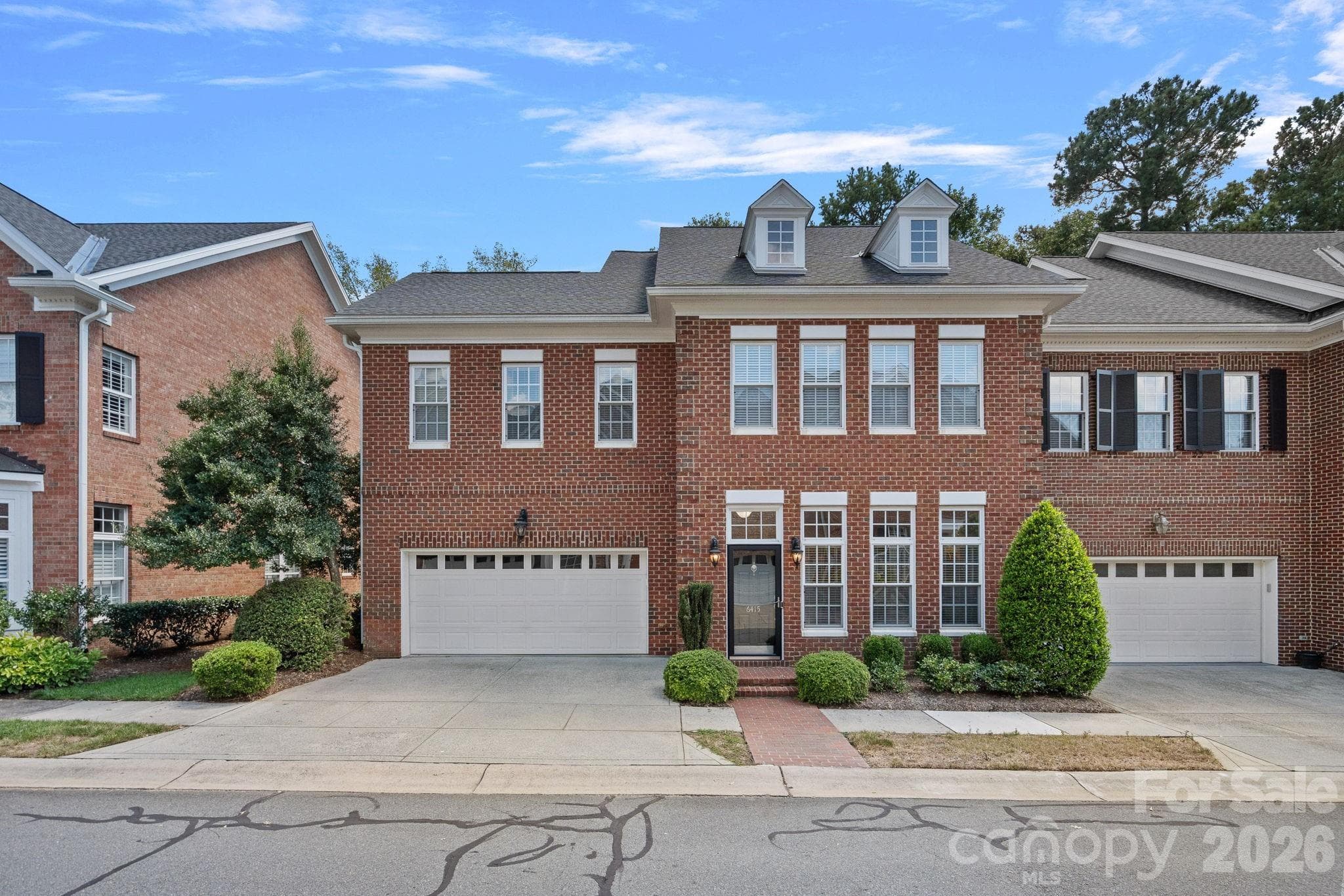 Townhouse at 6415 Wakehurst Road, Charlotte, photo 37 of 48