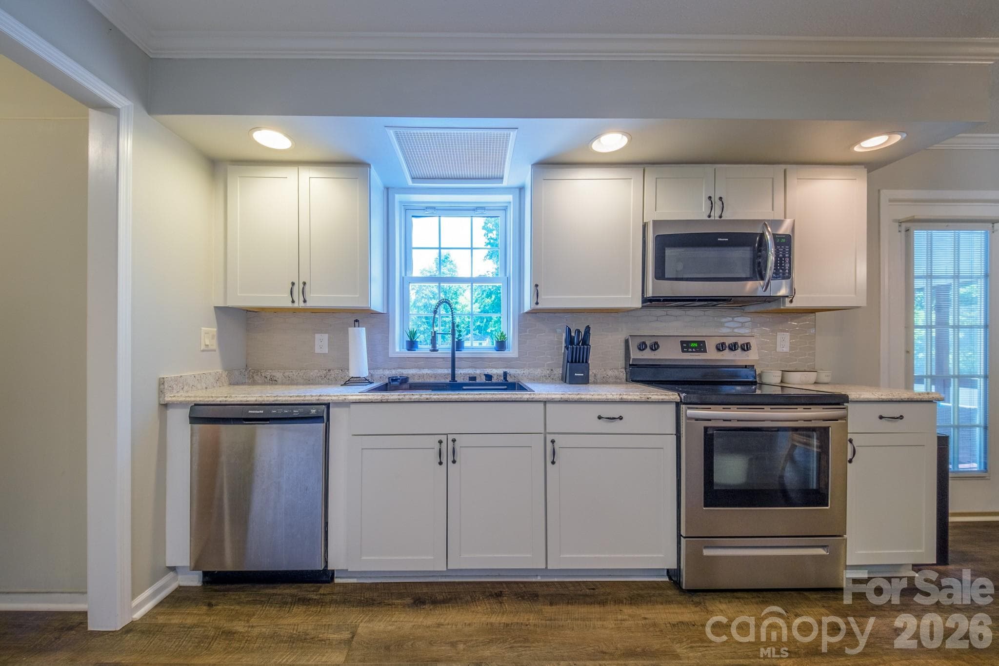 Single Family Residence at 117 Penicillin Point, Troutman, photo 8 of 44