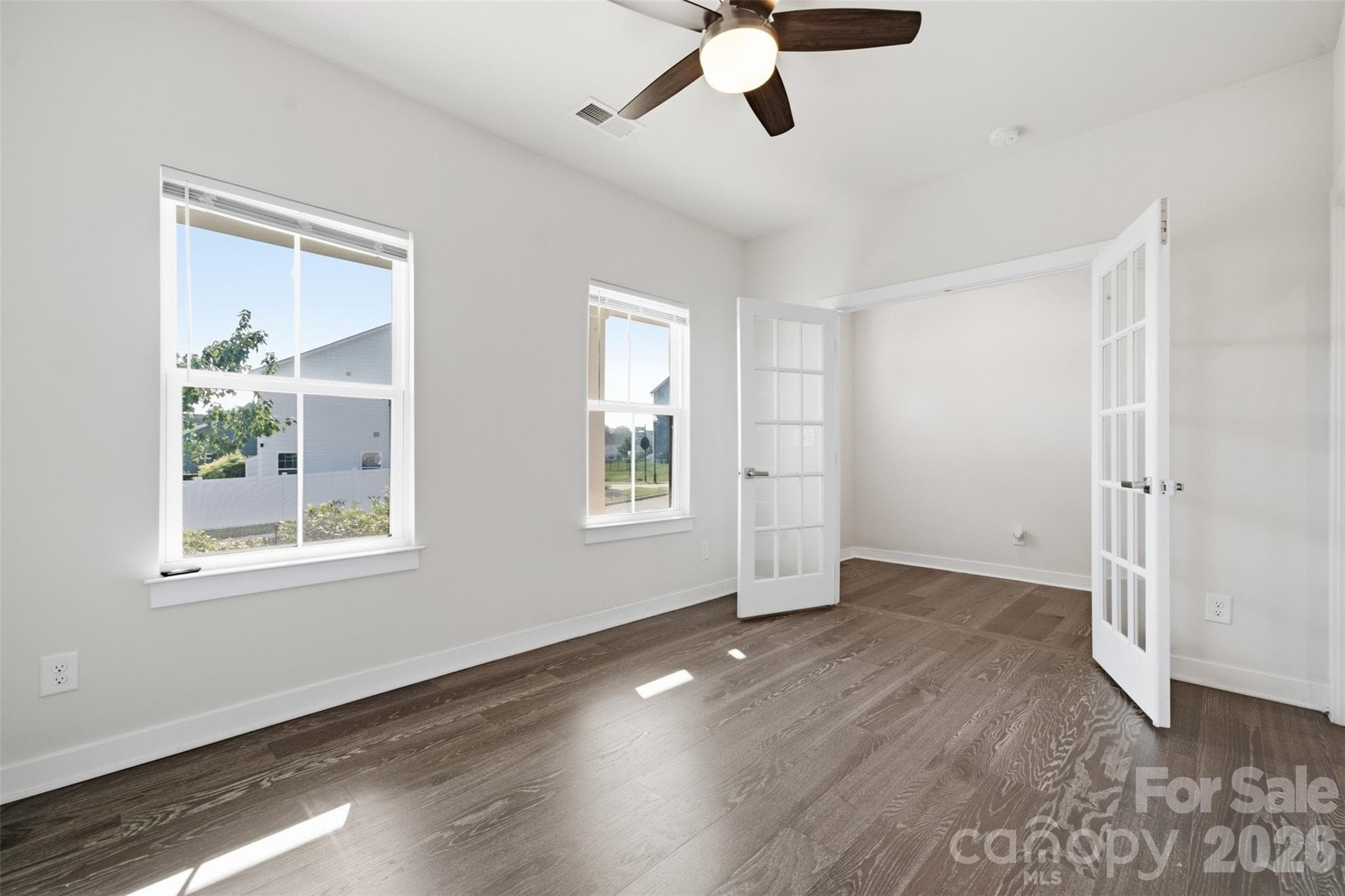 Main Floor Bedroom/Office - 11124 Vanguard Parkway, Huntersville