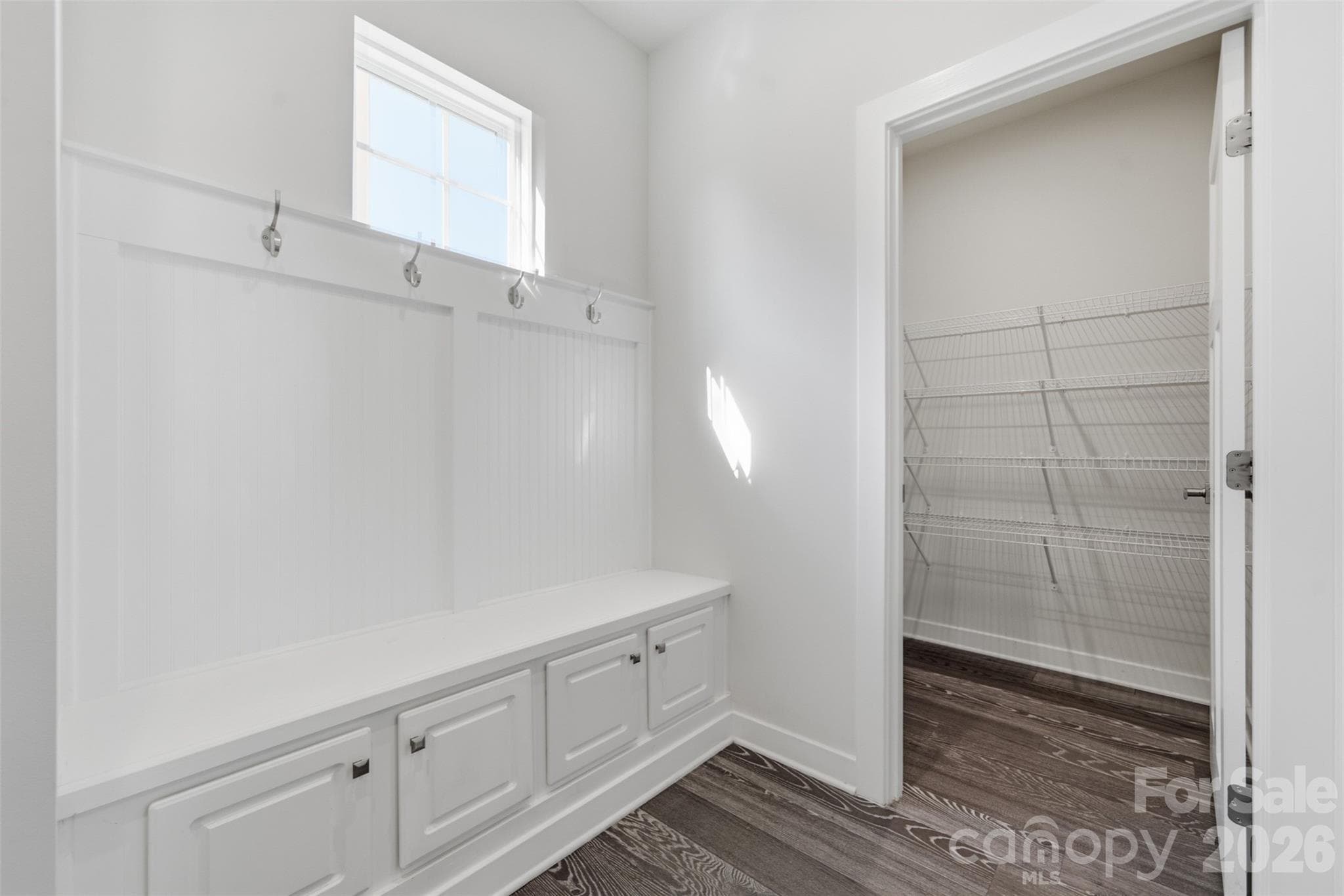 Mud Room - 11124 Vanguard Parkway, Huntersville