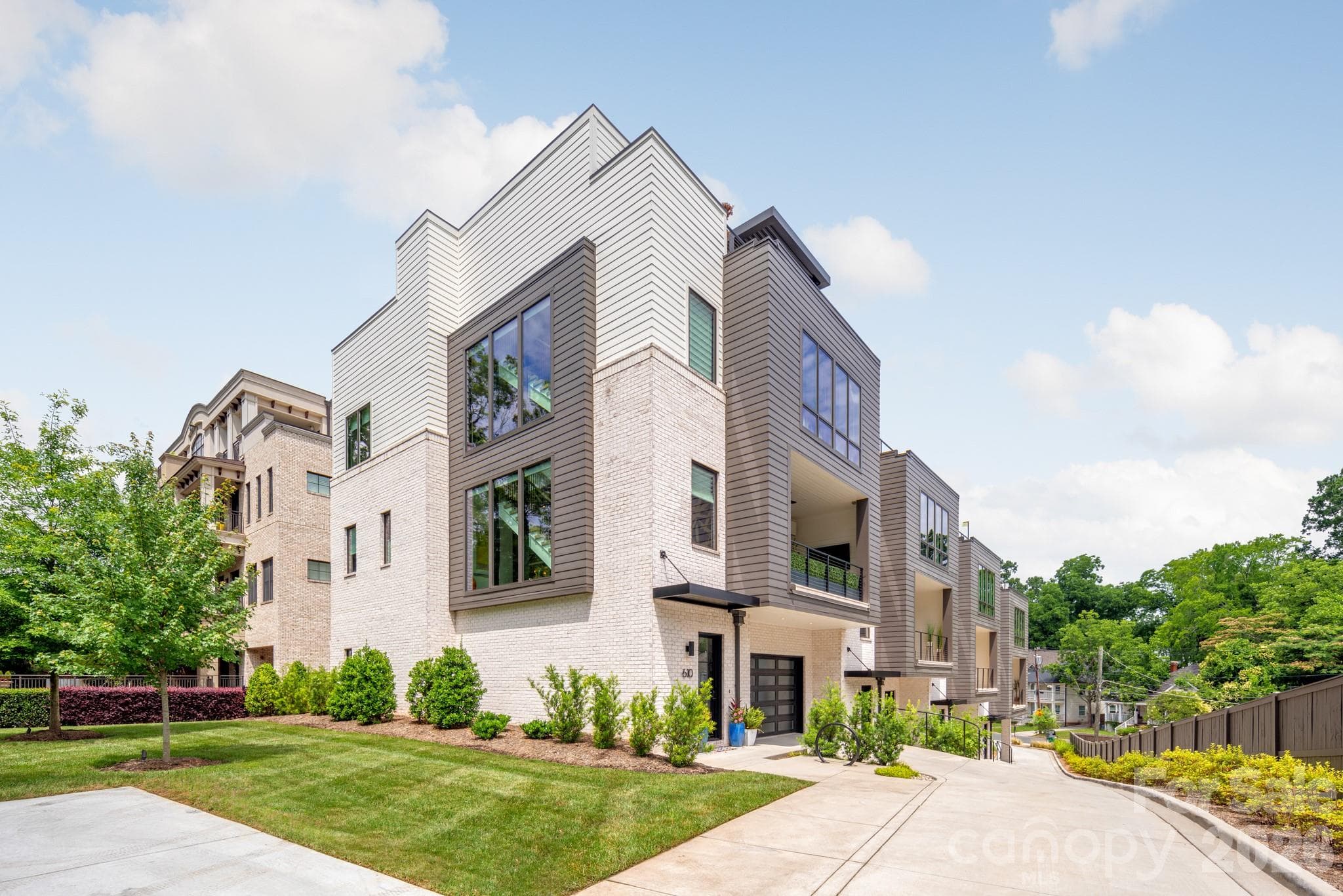 Condominium at 610 Queens Road, Charlotte, photo 43 of 43