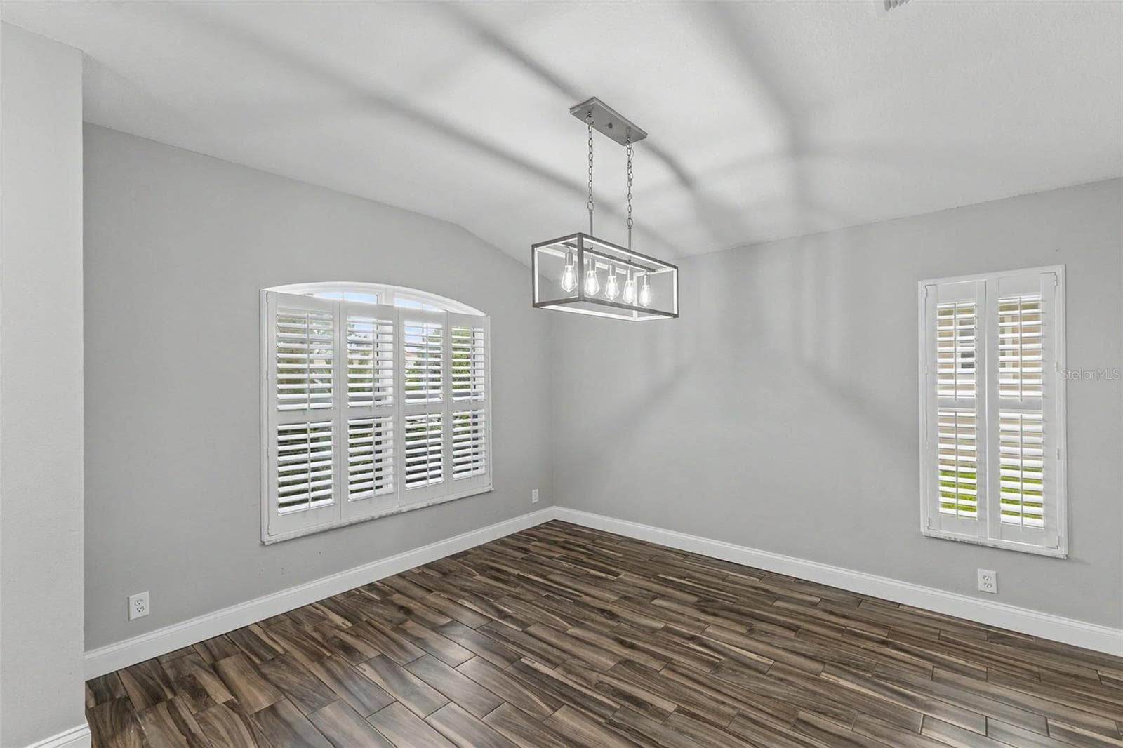 Single Family Residence at 113 WETHERSFIELD CT, DELAND, photo 12 of 55