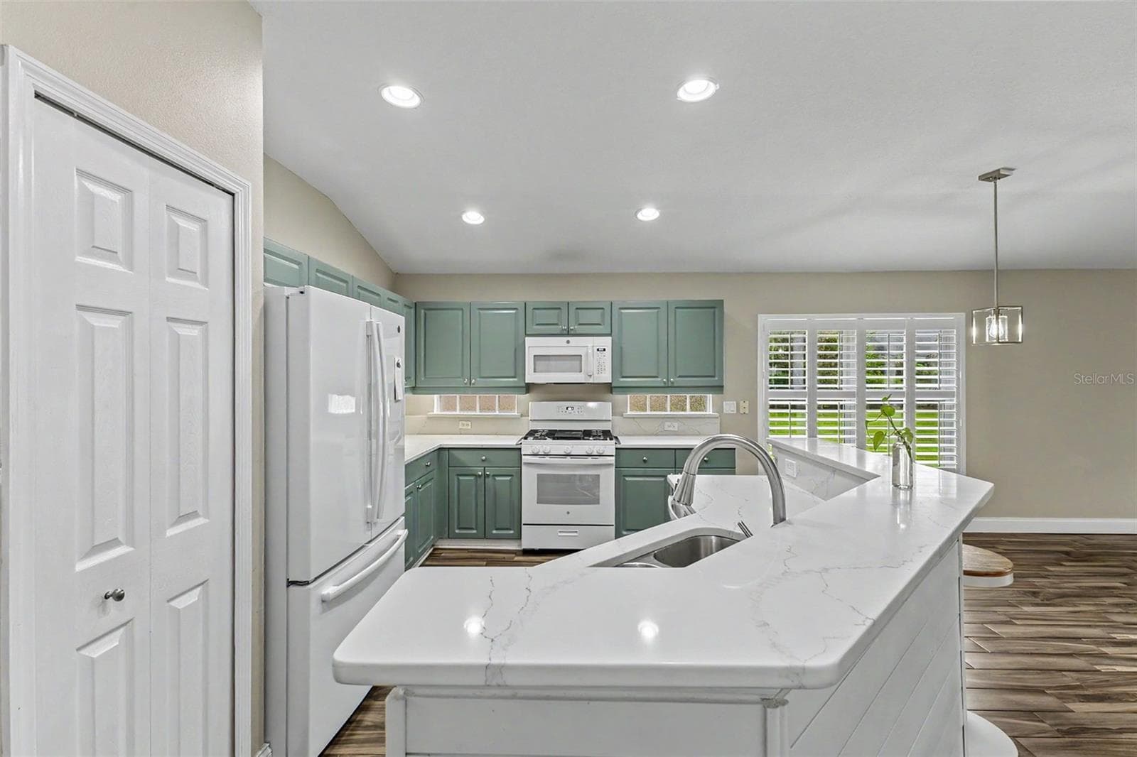Single Family Residence at 113 WETHERSFIELD CT, DELAND, photo 14 of 55