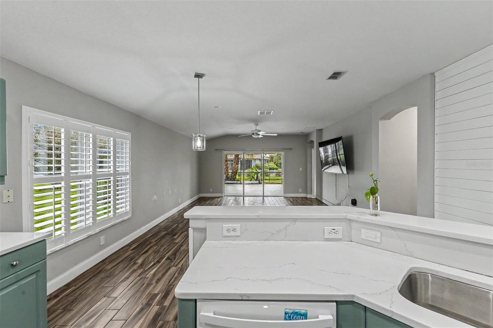 Single Family Residence at 113 WETHERSFIELD CT, DELAND, photo 18 of 55