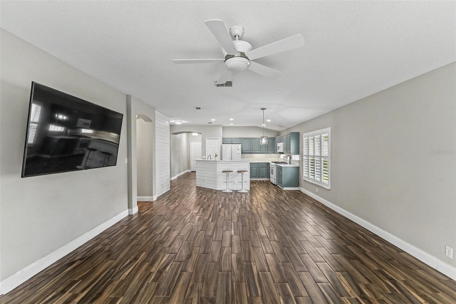 Single Family Residence at 113 WETHERSFIELD CT, DELAND, photo 24 of 55