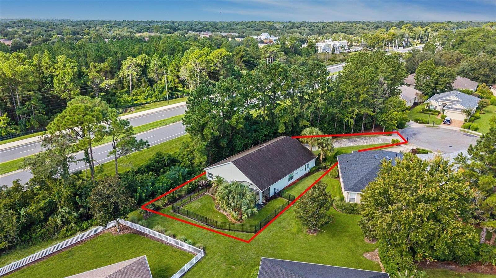 Single Family Residence at 113 WETHERSFIELD CT, DELAND, photo 46 of 55