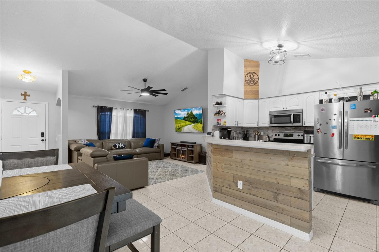 Single Family Residence at 2440 AINSWORTH AVE, DELTONA, photo 10 of 28