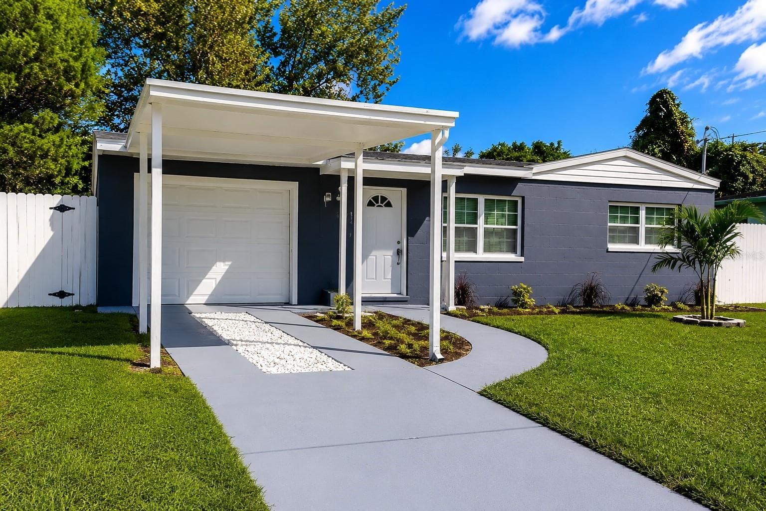 Single Family Residence at 6041 DUBLIN DR, NEW PORT RICHEY, photo 2 of 14