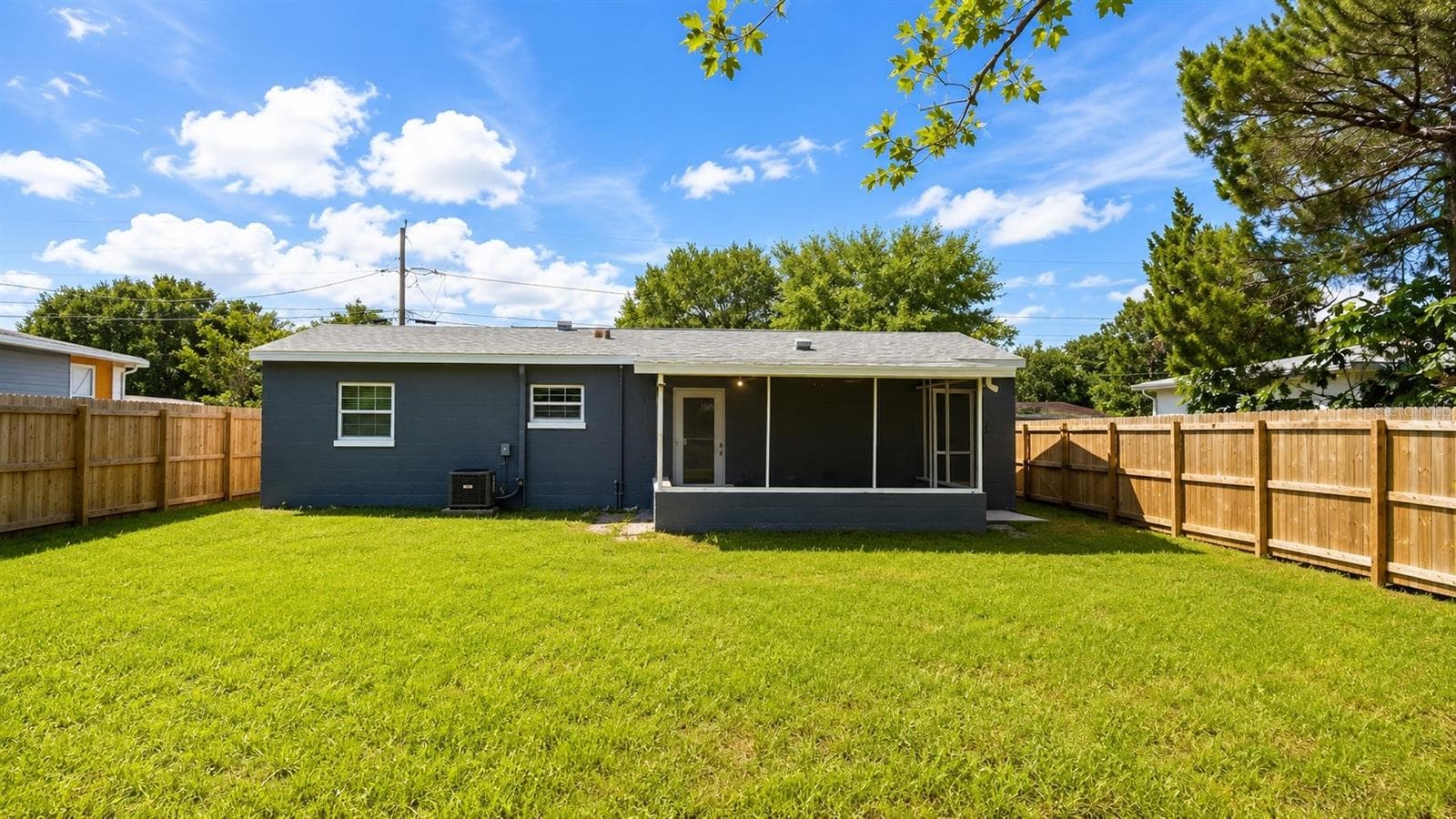 Single Family Residence at 6041 DUBLIN DR, NEW PORT RICHEY, photo 10 of 14