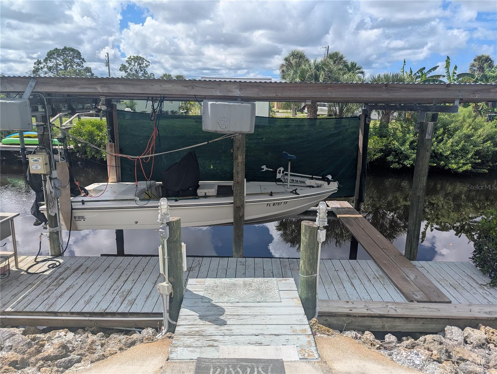 Boat dock,and lift. - 1167 EXETER CIR, ENGLEWOOD