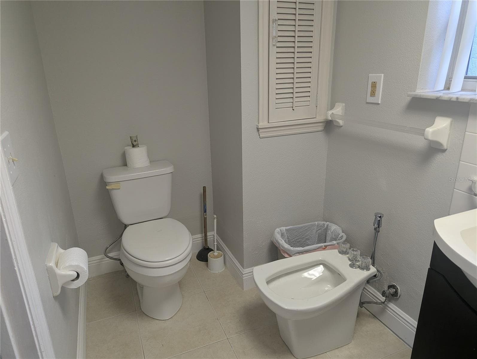 lower level bath - 1167 EXETER CIR, ENGLEWOOD