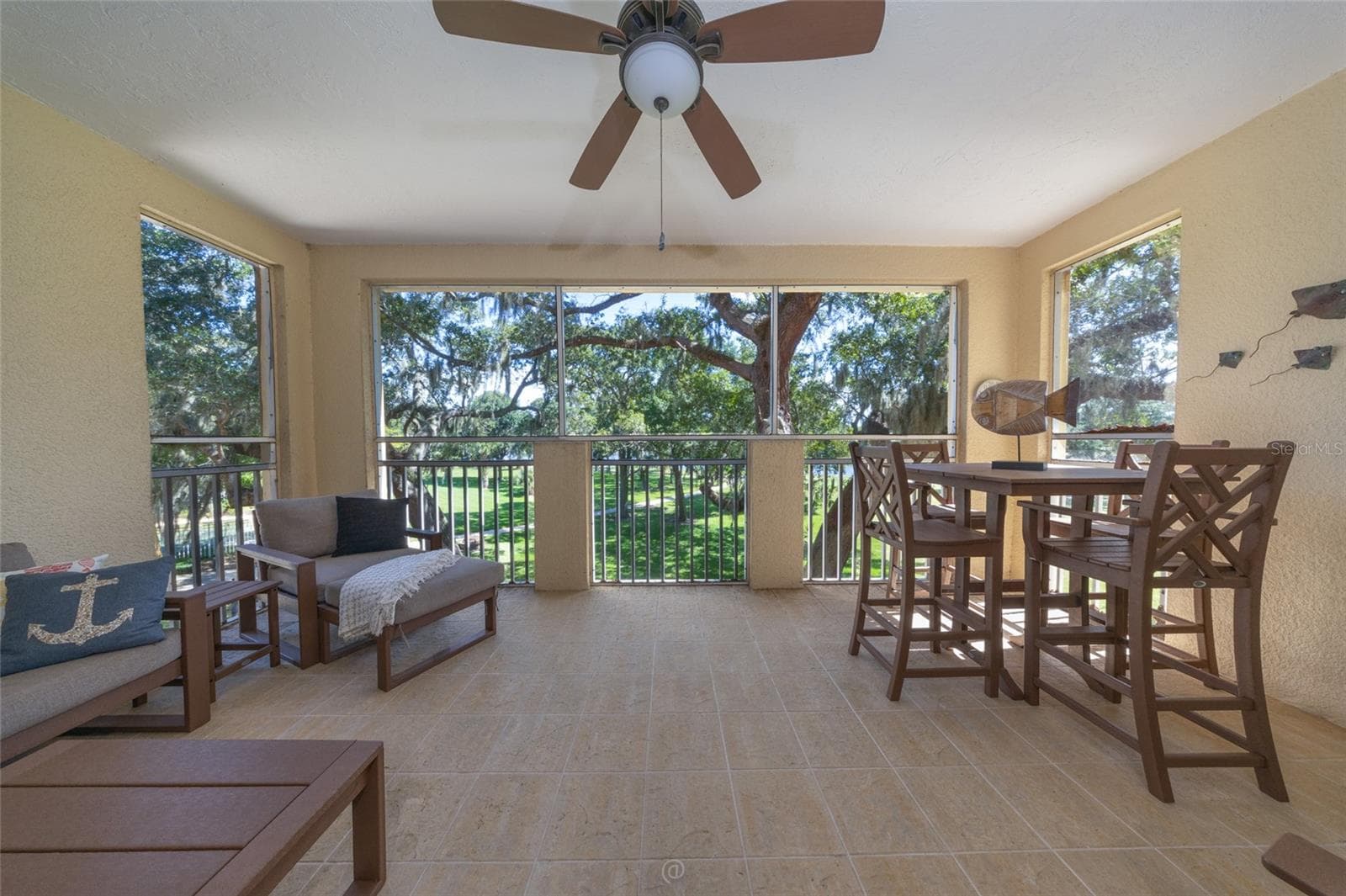 SCREENED PATIO WHERE YOU CAN "HANG OUT" BOTH DAY AND NIGHT - 115 RIVERVIEW BND S #2123, PALM COAST