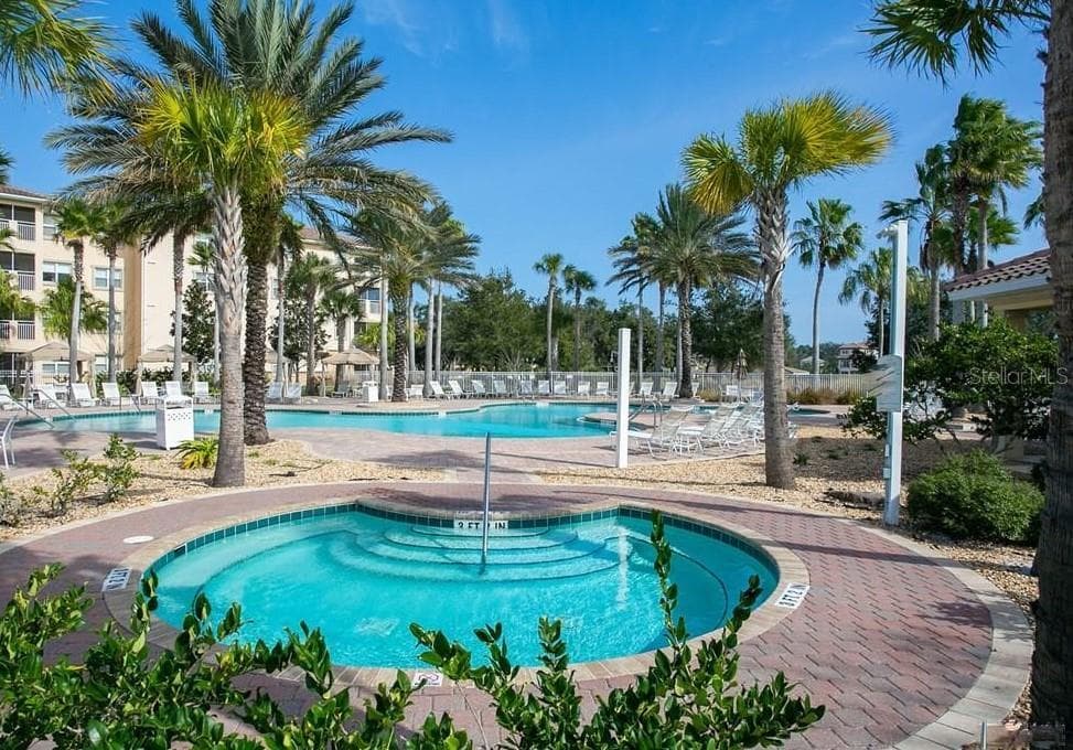 ICW COMPLEX WITH HEATED/TIMED HOT TUB - 115 RIVERVIEW BND S #2123, PALM COAST