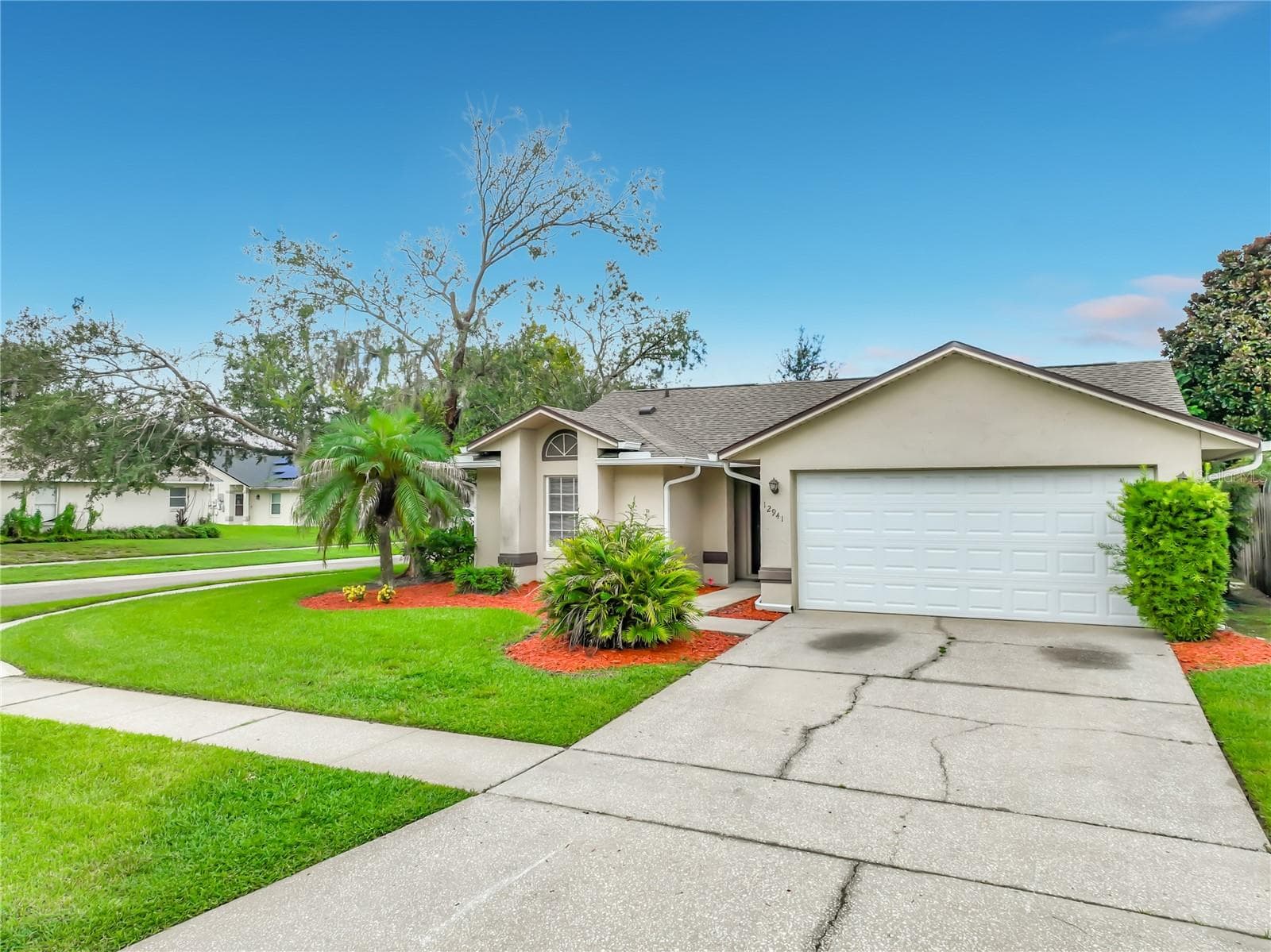 Single Family Residence at 12941 DOWNSTREAM CIR, ORLANDO, photo 3 of 60