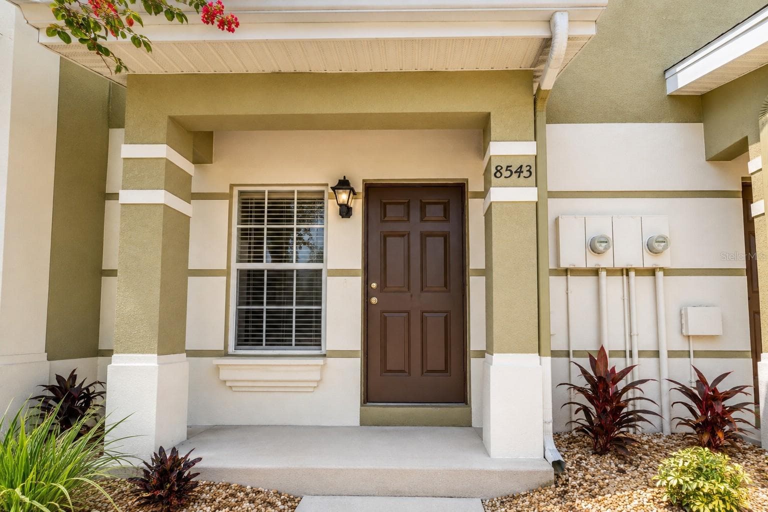 Townhouse at 8543 TRAIL WIND DR, TAMPA, photo 4 of 23
