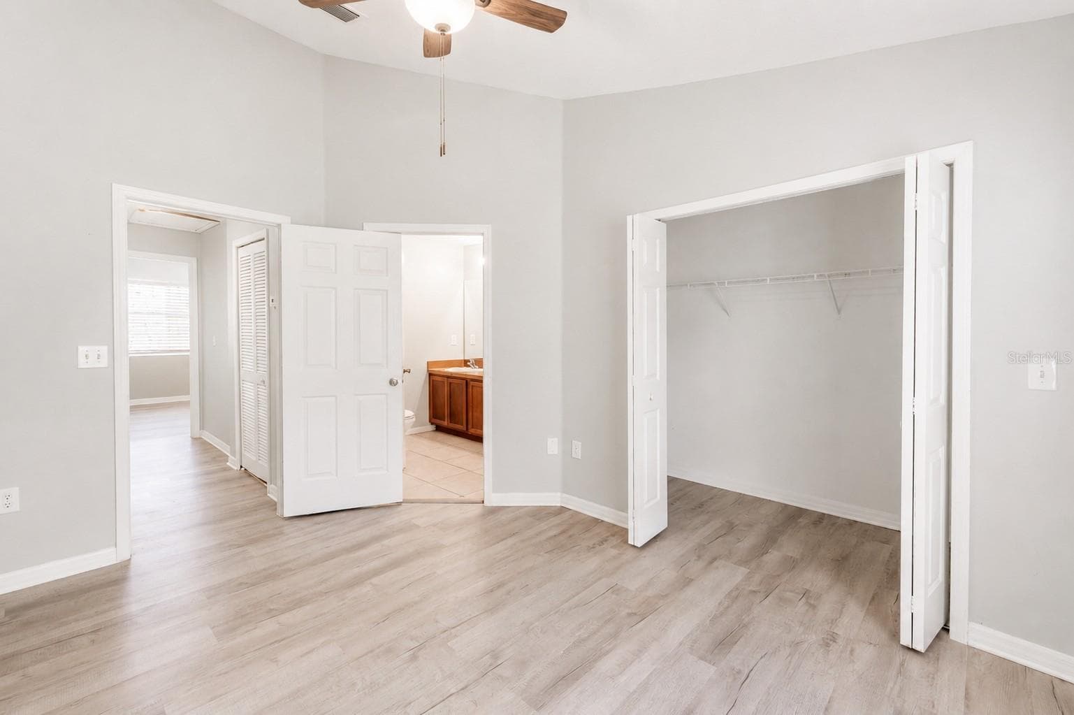 Townhouse at 8543 TRAIL WIND DR, TAMPA, photo 14 of 23