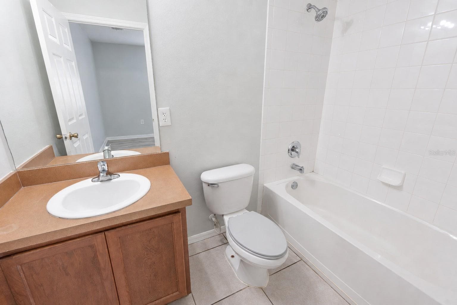 Townhouse at 8543 TRAIL WIND DR, TAMPA, photo 19 of 23