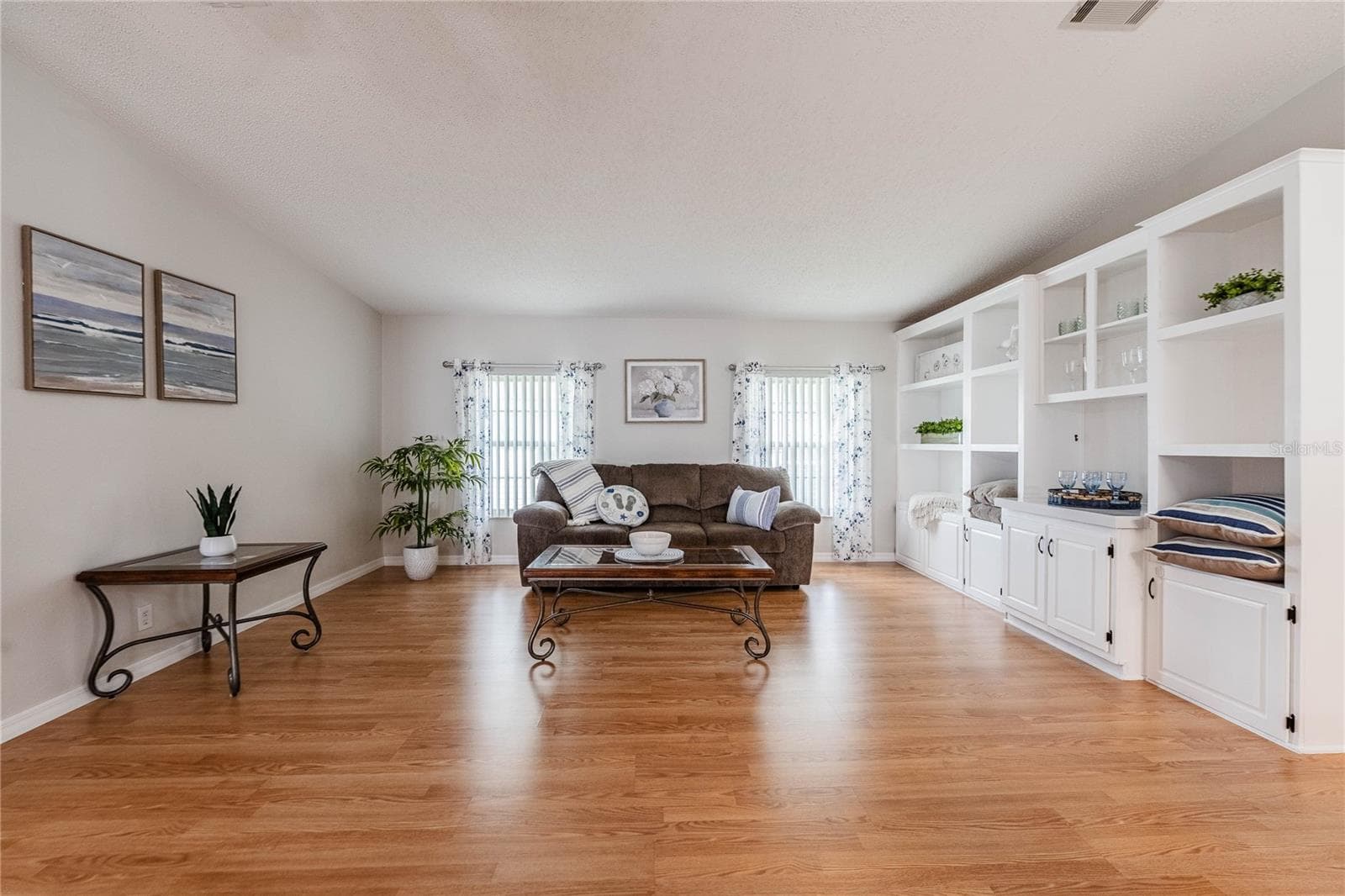 Manufactured Home at 5335 POWHATTAN ST, ZEPHYRHILLS, photo 6 of 51