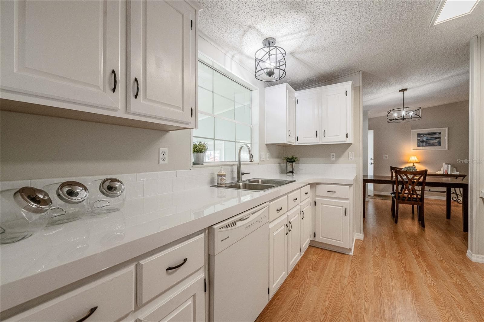 Manufactured Home at 5335 POWHATTAN ST, ZEPHYRHILLS, photo 10 of 51