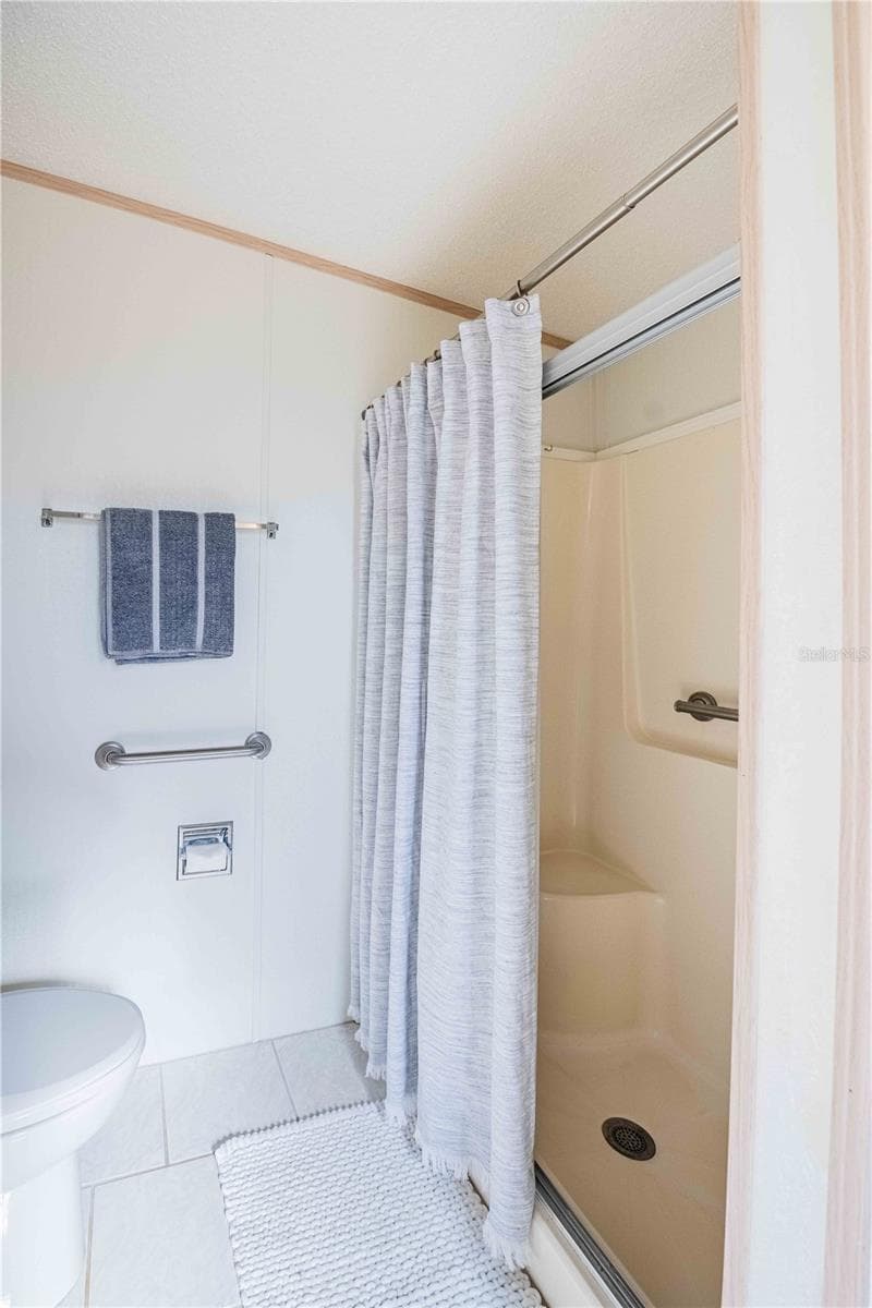 Manufactured Home at 5335 POWHATTAN ST, ZEPHYRHILLS, photo 18 of 51