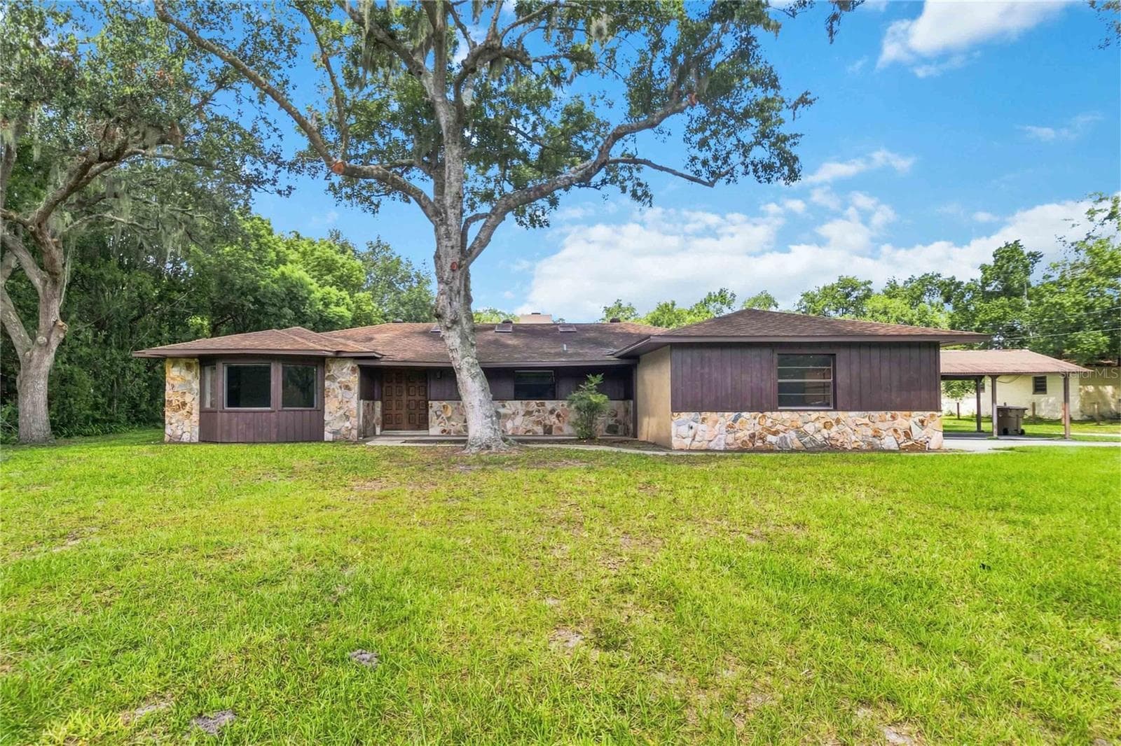 1850 PALMETTO DR