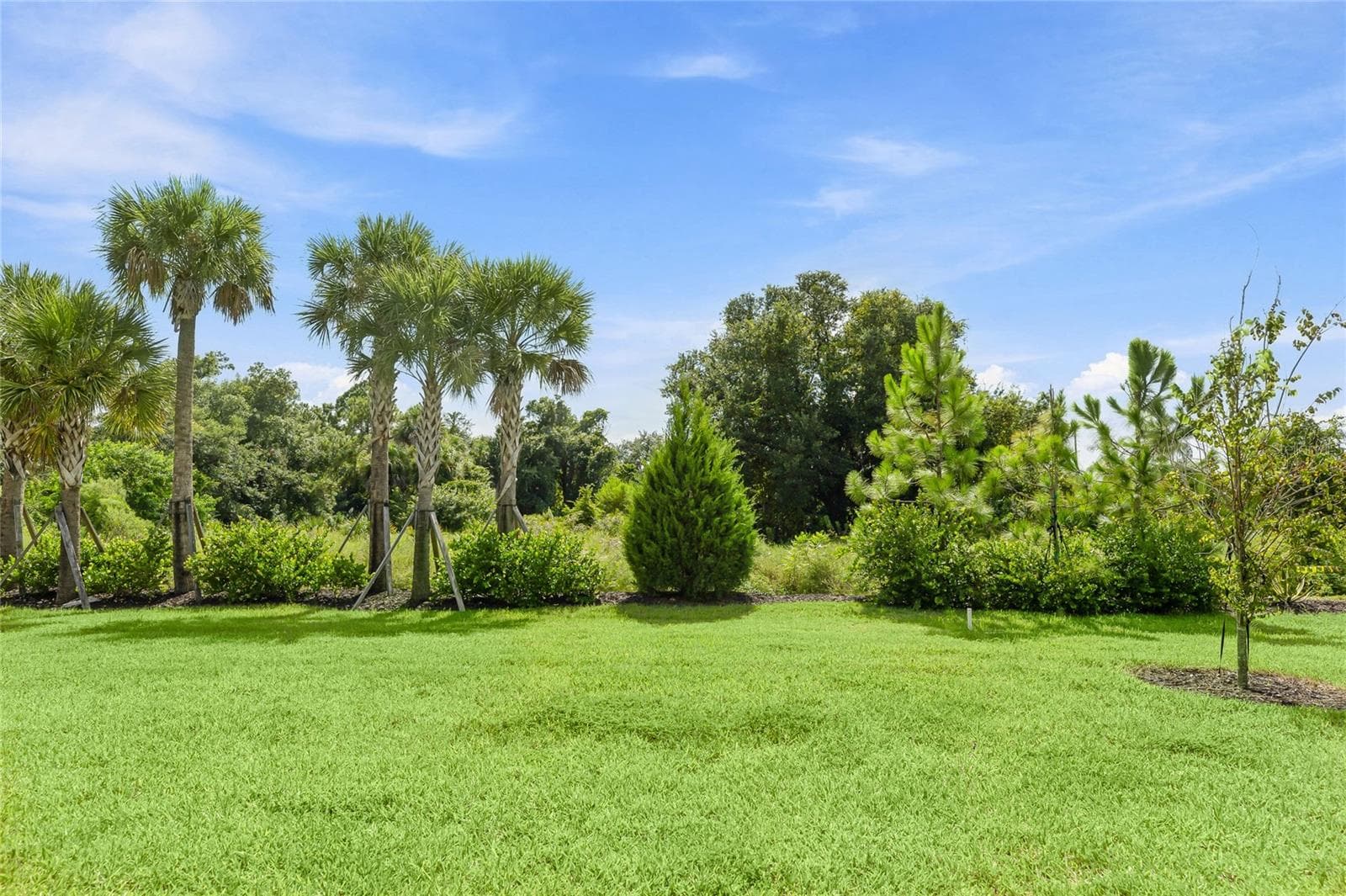 Single Family Residence at 20285 SYMPHONY PL, VENICE, photo 26 of 59