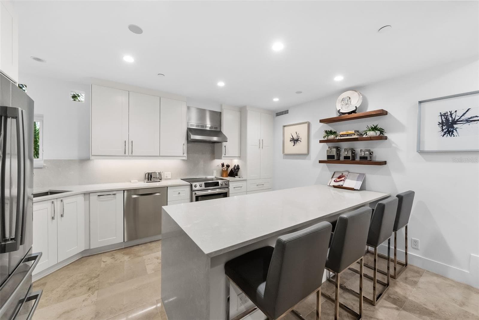 Condominium at 4950 BAYSHORE BLVD #25D, TAMPA, photo 5 of 50