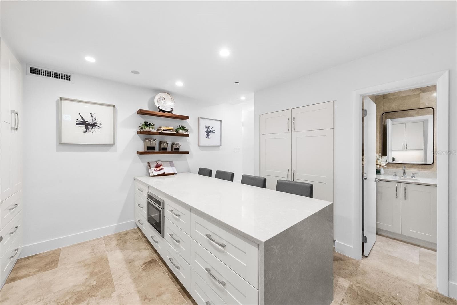 Condominium at 4950 BAYSHORE BLVD #25D, TAMPA, photo 22 of 50