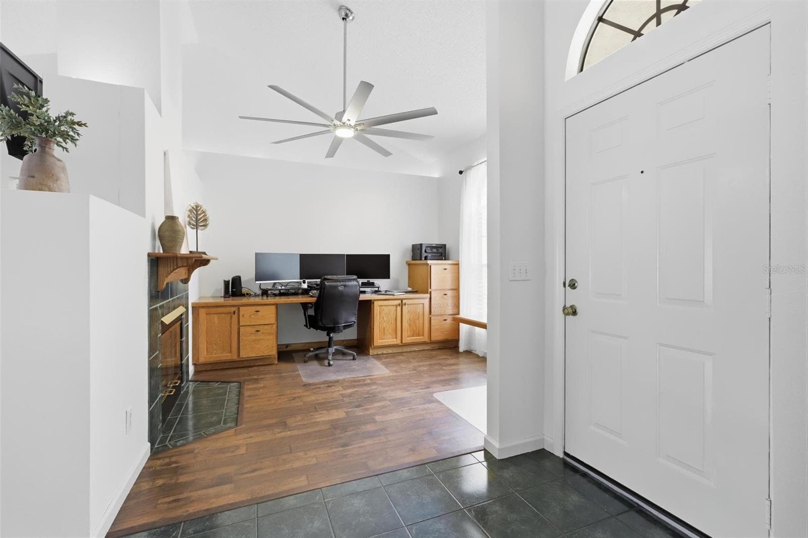 Single Family Residence at 731 EDGEWILD CT, ORANGE CITY, photo 6 of 37