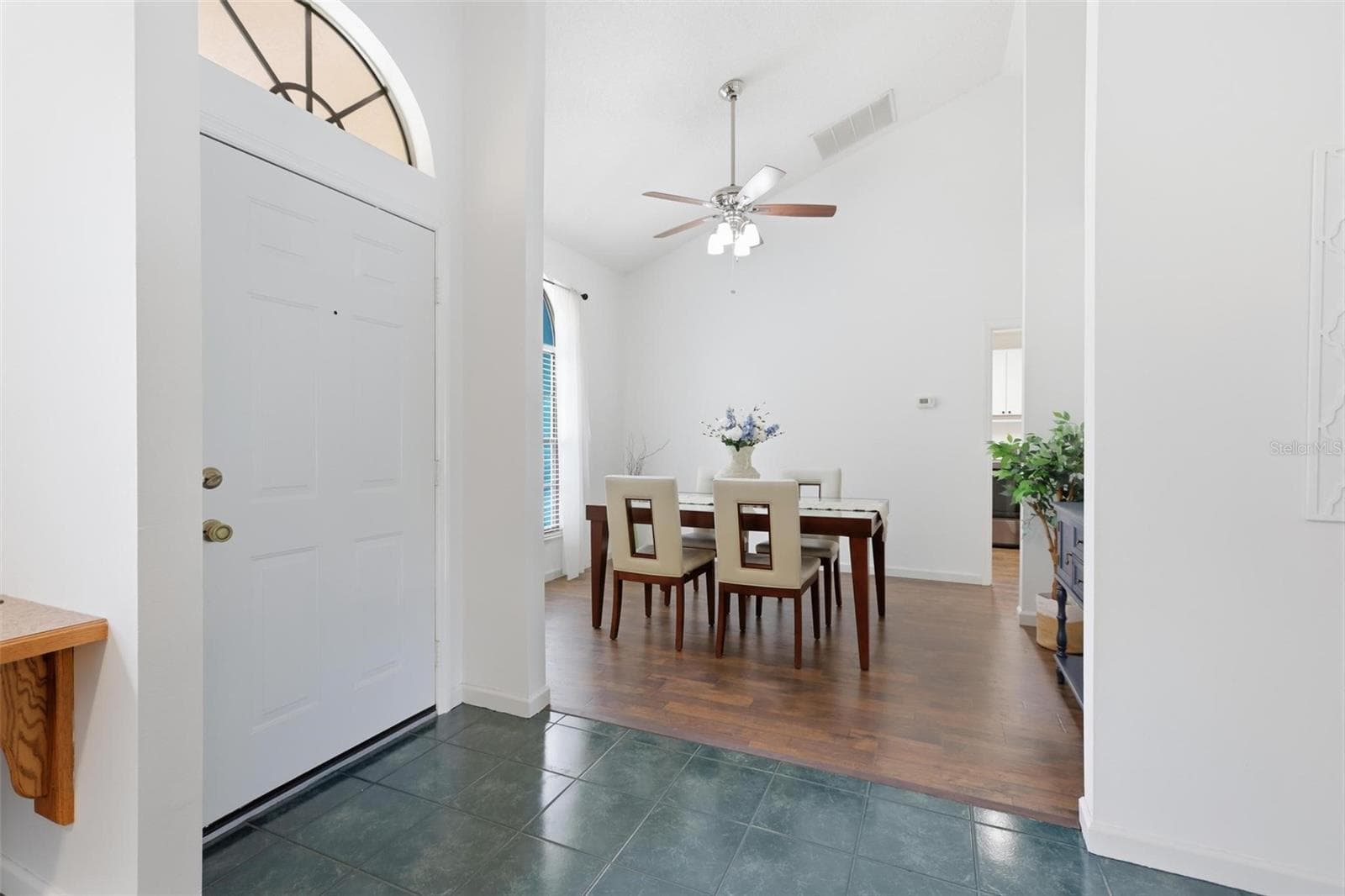 Single Family Residence at 731 EDGEWILD CT, ORANGE CITY, photo 8 of 37